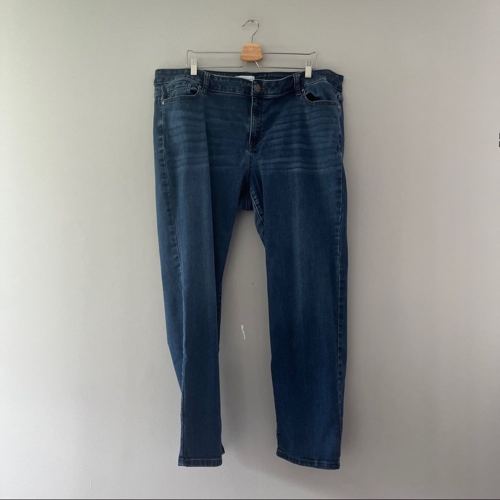 Lane Bryant Mid-Rise Straight Leg Jeans Medium Wash Flex Magic Waistband Size 22